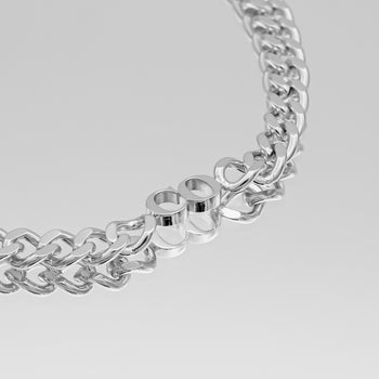 Close of Initial choker necklace in silver