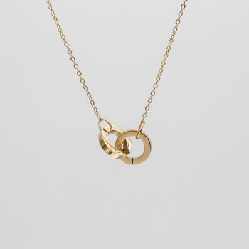 Amara Interlocking Necklace in gold prya