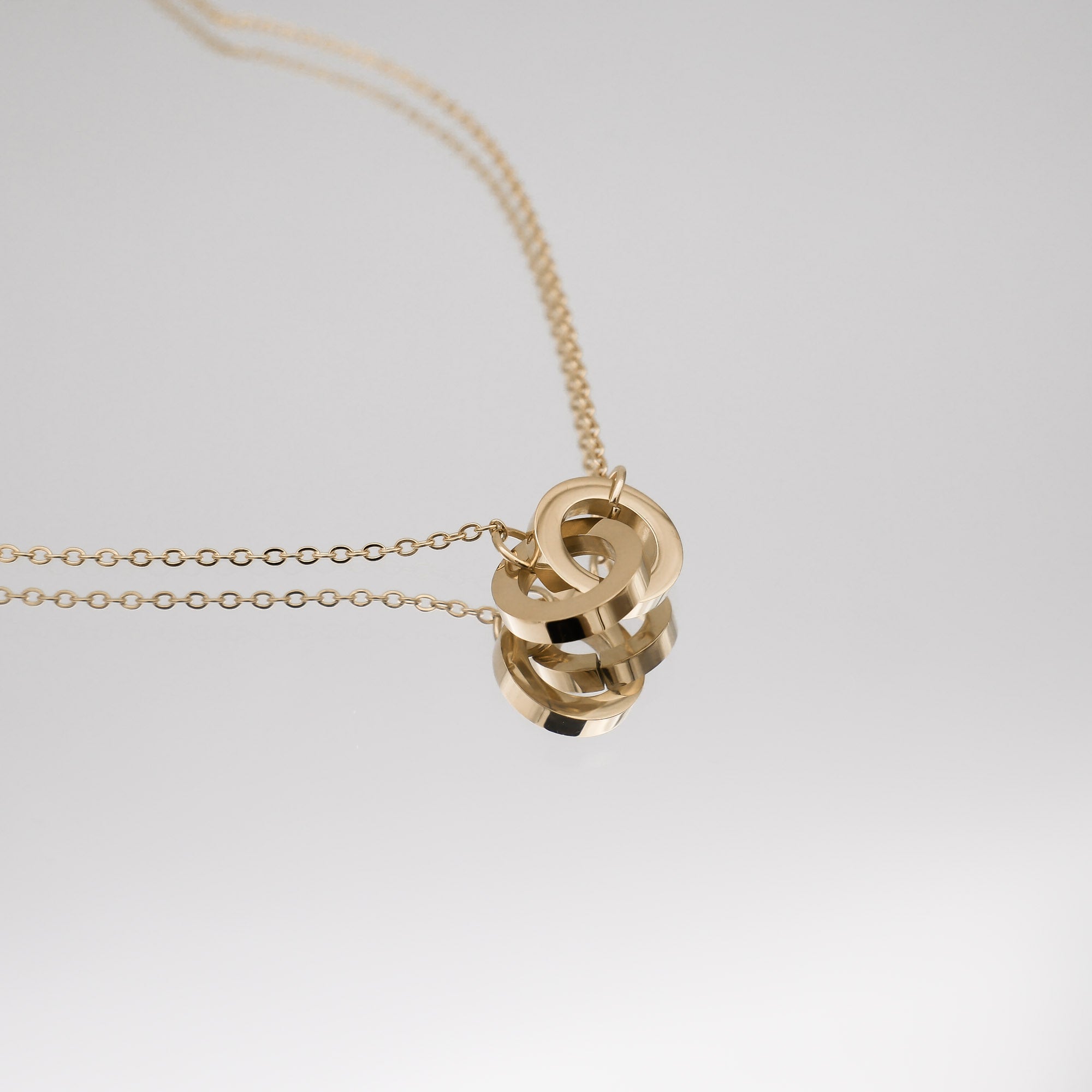 Amara Interlocking Necklace