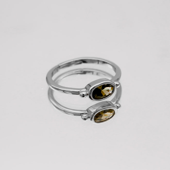 Birthstone ring silver for August