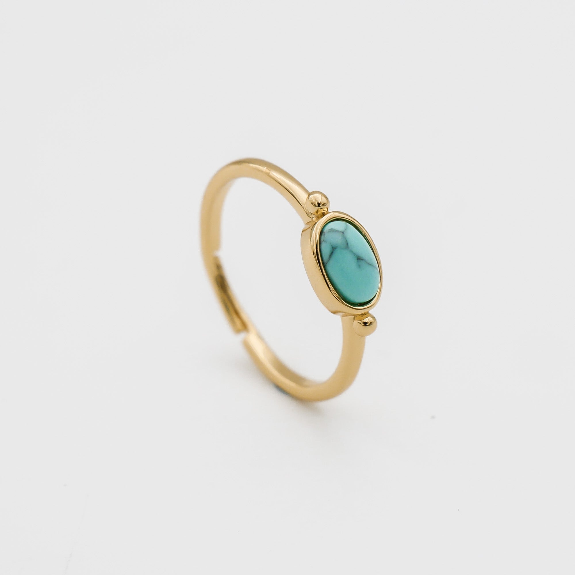 Birthstone ring gold for December with turquoise