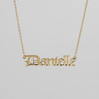 Classic Name Plate Necklace | PRYA