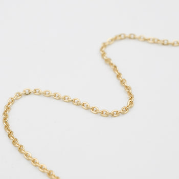 close up of gold link chain