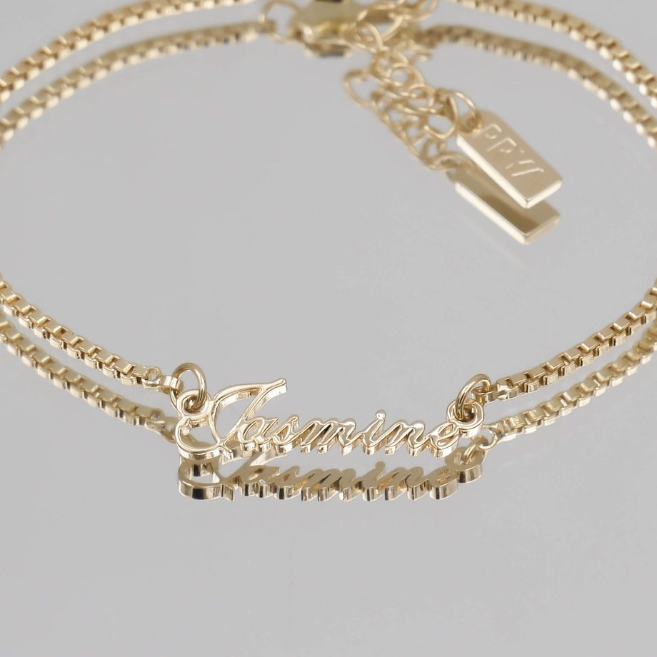 siena custom name bracelet in gold from prya