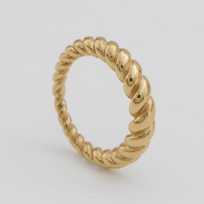 Tia Twisted Ring | PRYA