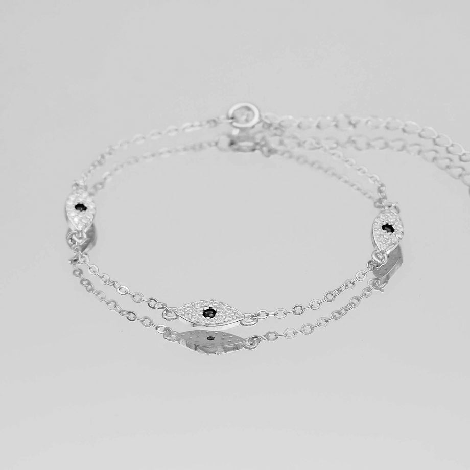 Evil eye bracelet in Silver