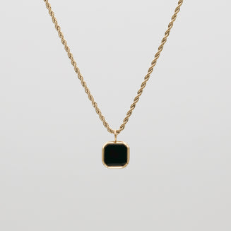 Zola Onyx Pendant Necklace with rope chain and onyx pendant