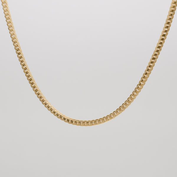 Make an elegant statement in our 6mm Classic Link Cuban Chain with tight curb links. The perfect staple for layering with pendant necklaces or additional chains for women. 