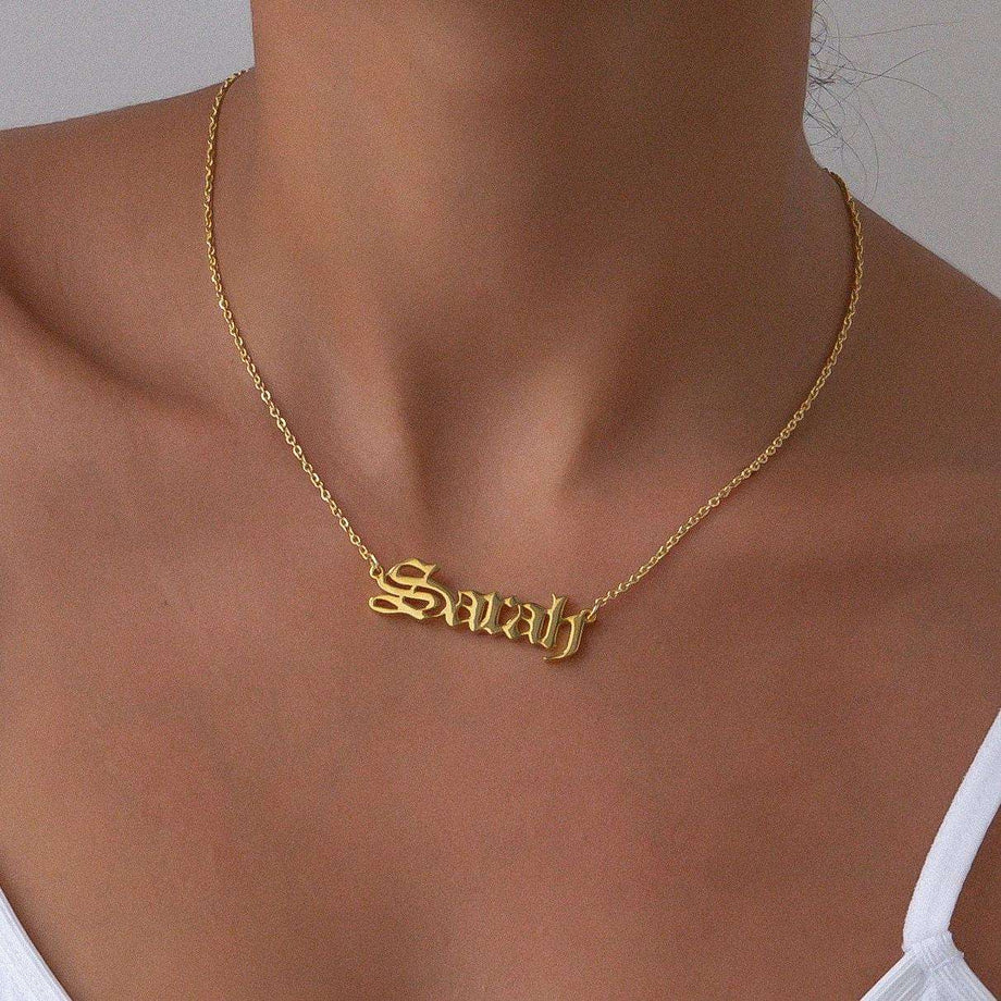 Classic Name Plate Necklace | PRYA