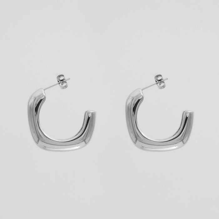 Boucles d'oreilles Alaïa