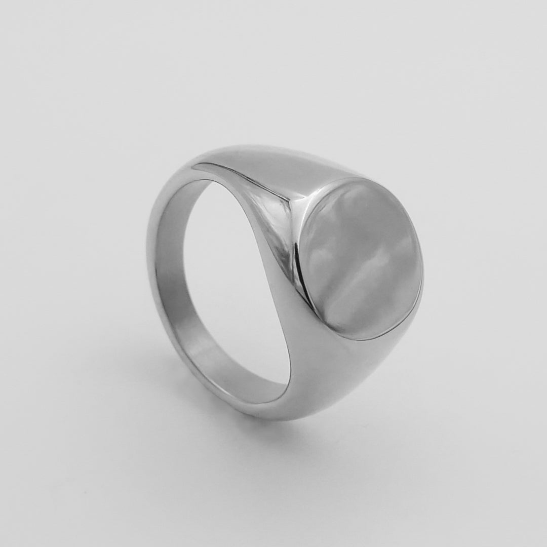 Classic Signet Ring