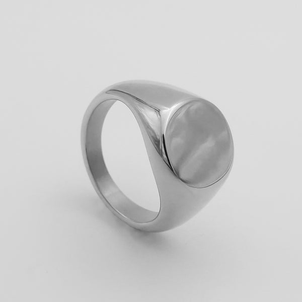 Classic Silver Signet Ring | PRYA